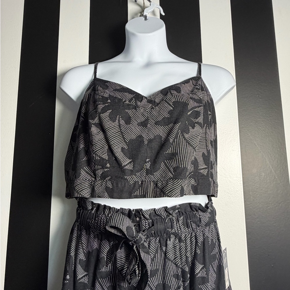 ❤️ Two-piece Plus Floral Print Black Midi Skirt & Matching Crop Top - SZ XXL/2X - Picture 9 of 10
